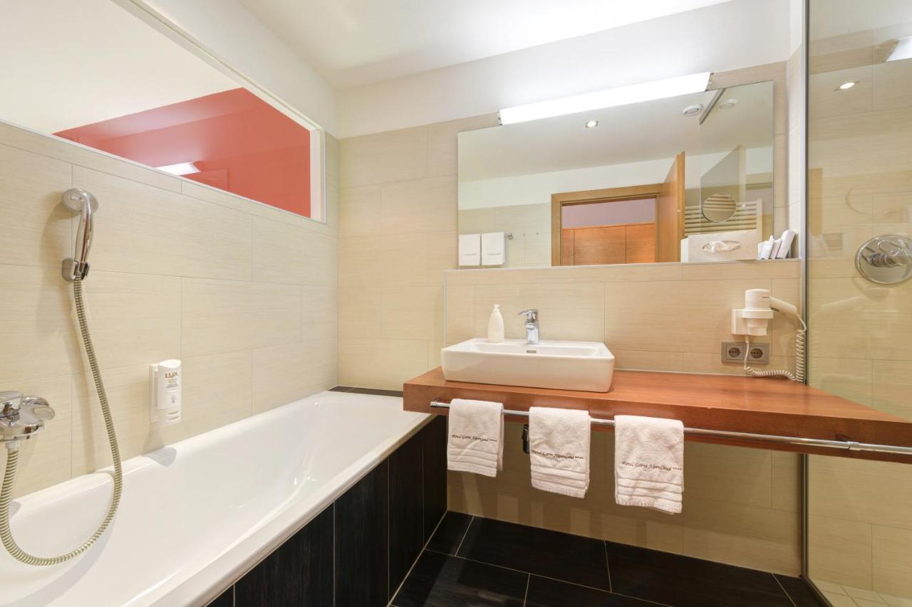 סן אנטון Hotel Alpenland מראה חיצוני תמונה